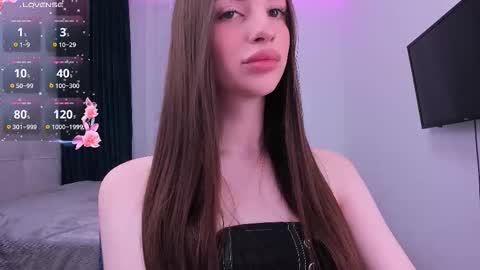 Khloe online show from 10.07.25