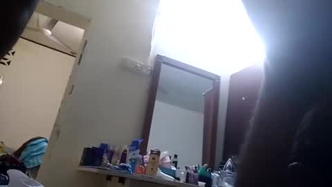 Snapshot of khushipussy chatting on 01.18.25 Khushipussy online show from 01.18.25