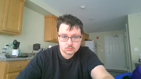 Snapshot of ki983799 chatting on 03.08.25 CJ online show from 03.08.25