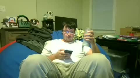 Snapshot of ki983799 chatting on 10.19.25 CJ online show from 10.19.25