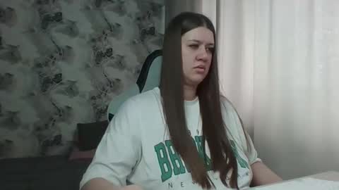 kianna_dior_ online show from 03.04.26