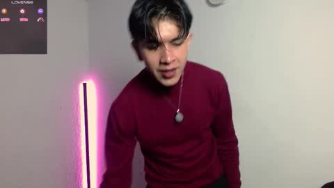 Snapshot of kianryu chatting on 11.27.25 Adrian Chlloe online show from 11.27.25