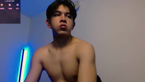 Snapshot of kianryu chatting on 12.18.25 Adrian Chlloe online show from 12.18.25