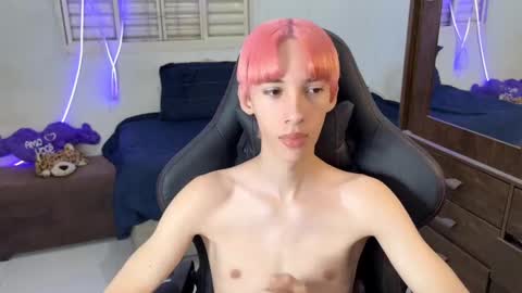 Snapshot of kiantwink chatting on 09.14.25 kiantwink online show from 09.14.25