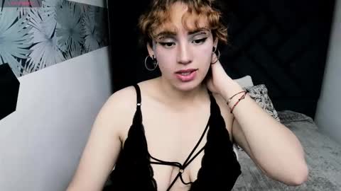 Snapshot of kiara_fox__ chatting on 12.16.25 KIARA FOX online show from 12.16.25