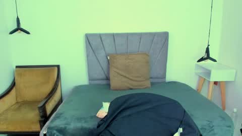 KIARA FOX online show from 05.01.26