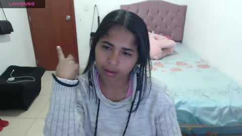 Snapshot of kiara_williamss chatting on 12.20.24 Kiara online show from 12.20.24