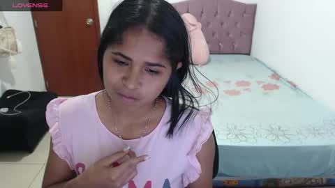 Snapshot of kiara_williamss chatting on 01.04.25 Kiara online show from 01.04.25