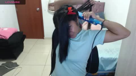 Snapshot of kiara_williamss chatting on 09.17.25 Kiara online show from 09.17.25