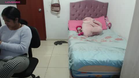 Snapshot of kiara_williamss chatting on 10.01.25 Kiara online show from 10.01.25