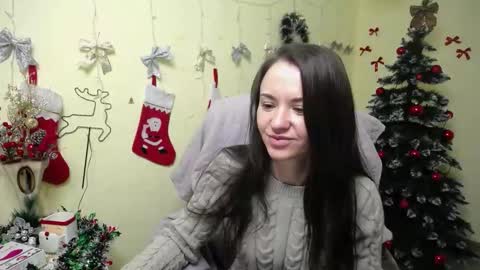 Snapshot of kiaracriegs chatting on 12.22.25 Kara online show from 12.22.25