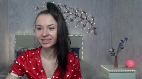 Snapshot of kiaracriegs chatting on 02.23.26 Kara online show from 02.23.26