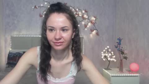 Snapshot of kiaracriegs chatting on 03.08.26 Kara online show from 03.08.26