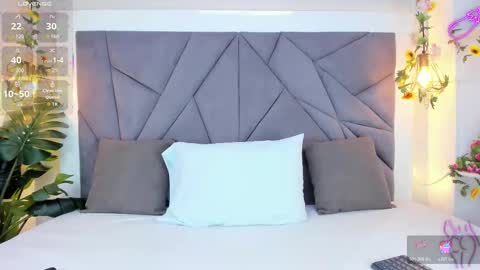 kiarha  online show from 11.12.25