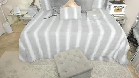 Snapshot of kiarose chatting on 02.19.25 Kia Rose online show from 02.19.25