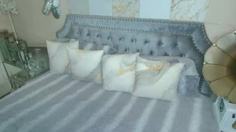 Snapshot of kiarose chatting on 03.14.26 Kia Rose online show from 03.14.26