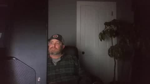 Snapshot of kibodeaux chatting on 02.08.26 michael 7 online show from 02.08.26