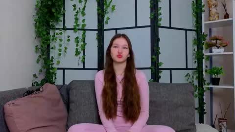 Snapshot of kierakiller chatting on 02.10.26 Melvi online show from 02.10.26