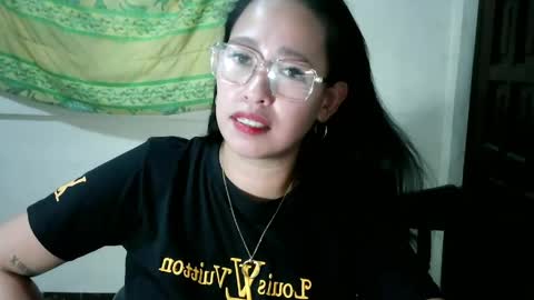 Snapshot of kigkigkig chatting on 03.31.26 Amara online show from 03.31.26