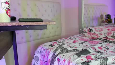 Snapshot of kiitty_horny_ chatting on 02.08.26 Melody online show from 02.08.26