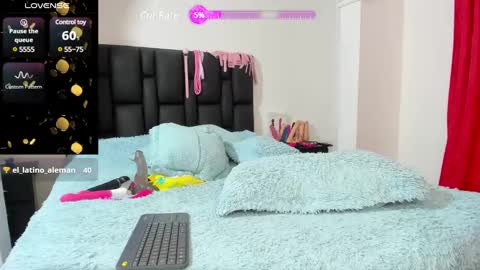 Snapshot of kiity_ebony chatting on 12.20.24 KIITY online show from 12.20.24