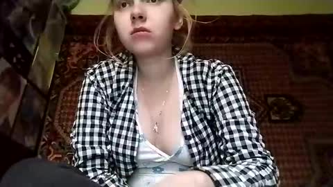 kikibang_ online show from 10.28.25