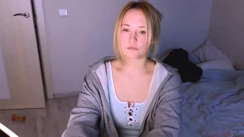 Snapshot of kikikarma chatting on 03.20.26 kikikarma online show from 03.20.26