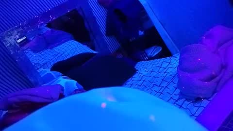 Snapshot of kikilovespartylights chatting on 11.29.25 kikilovespartylights online show from 11.29.25