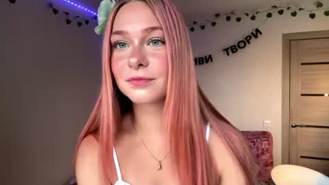 Snapshot of kikixie chatting on 07.08.26 Lilly online show from 07.08.26