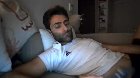 Snapshot of kikkus01 chatting on 04.27.26 kikkus01 online show from 04.27.26