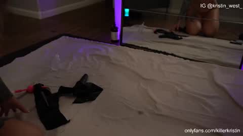 Snapshot of killerkristin_ chatting on 11.11.25 Kristin online show from 11.11.25