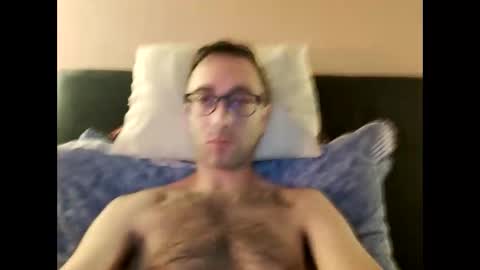 Snapshot of killua1993 chatting on 04.30.26 kingstoned online show from 04.30.26