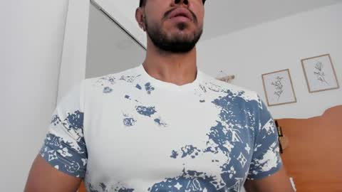 Kilua Muscle guy online show from 04.29.26