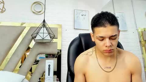 Snapshot of kim69_and_noah chatting on 02.05.26 cherry online show from 02.05.26