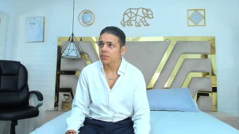 Snapshot of kim69_and_noah chatting on 03.08.26 cherry online show from 03.08.26