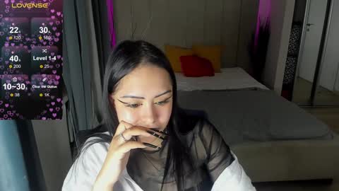 Snapshot of kim_brownie chatting on 12.26.24 Kim online show from 12.26.24