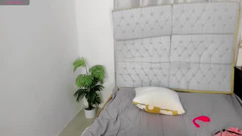 Snapshot of kim_chuiweng chatting on 02.09.25 Kimmy online show from 02.09.25