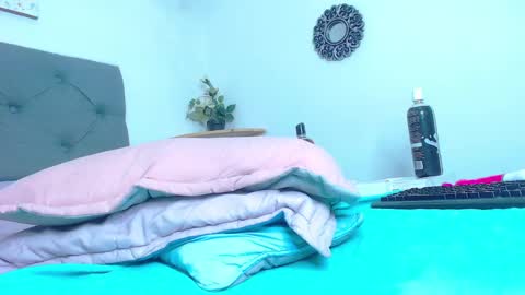 Kim online show from 02.04.25