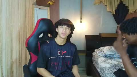 Snapshot of kim_curly_ chatting on 05.26.26 KIM online show from 05.26.26