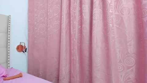 kim_eli online show from 02.08.25