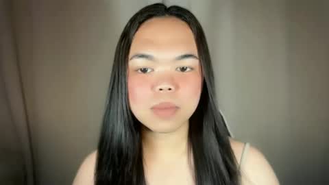 Snapshot of kim_kyile chatting on 12.22.25 KYLIE online show from 12.22.25