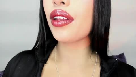 kim_mouth17 online show from 04.23.26