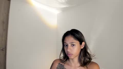 Snapshot of kim_murphy chatting on 11.02.25 Kim Murphy online show from 11.02.25