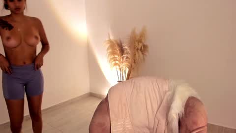 Snapshot of kim_murphy chatting on 11.06.25 Kim Murphy online show from 11.06.25