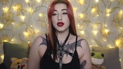 Hi Im Kimberly but u can call me Kim. Turn on ur sound i love to talk and moan online show from 12.20.24