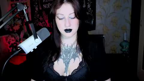 Hi Im Kimberly but u can call me Kim. Turn on ur sound i love to talk and moan online show from 05.05.26