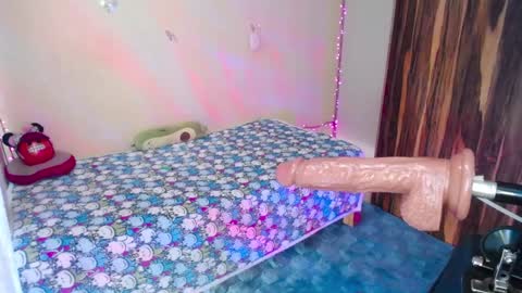 Kim Mishell  online show from 01.24.25