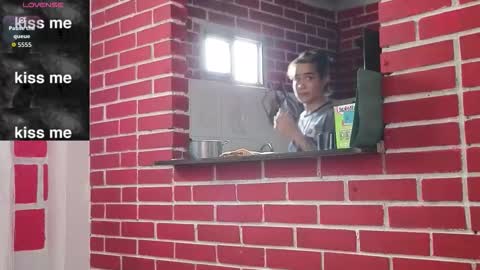 Snapshot of kimandyuk chatting on 01.15.26 Kim Yuk online show from 01.15.26