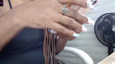 Snapshot of kimara_lion chatting on 02.20.25 kimara lion online show from 02.20.25