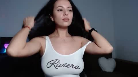 Snapshot of kimberlly0 chatting on 12.03.25 Kim online show from 12.03.25